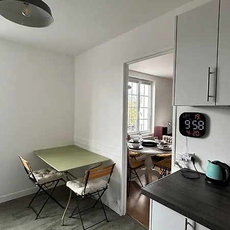 70 M² En Centre-ville, 2 Chambres, Cuisine Equipee, Wifi, Non Fumeur, Animaux Non Admis. - Fr-1-465-111 Apartamento Merville-Franceville-Plage