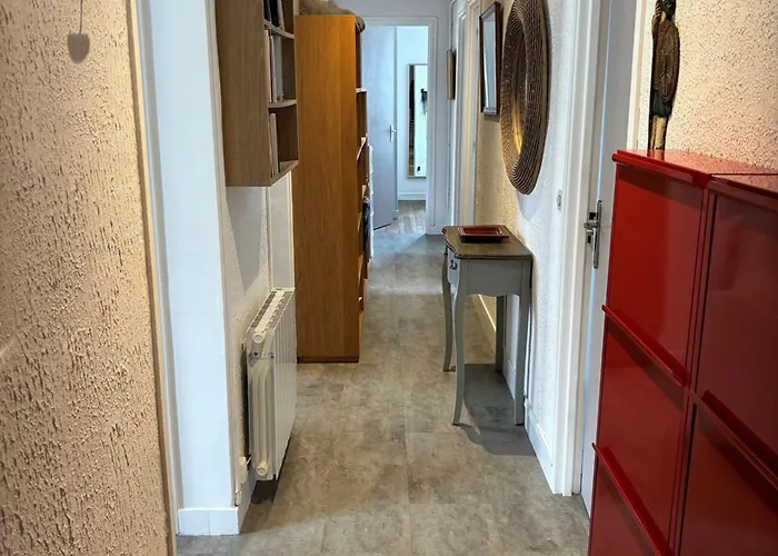 Lejlighed Lumineux Avec 2 Au Coeur De Merville-franceville - Fr-1-465-111 *