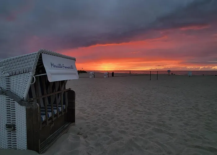 Lumineux Avec 2 Au Coeur De Merville-franceville - Fr-1-465-111 *